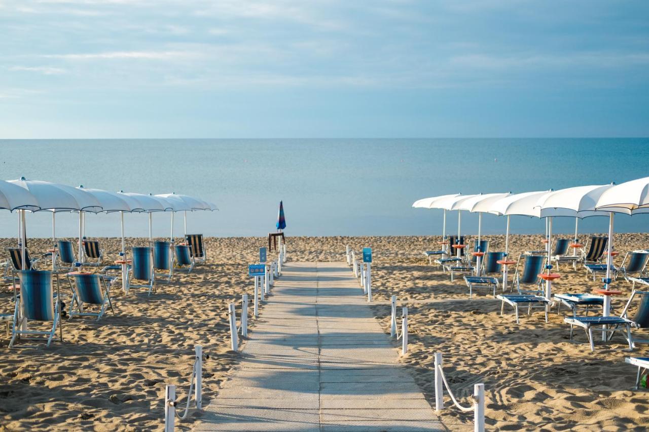 Ticho'S Greenblu Hotel Castellaneta Marina Exterior foto
