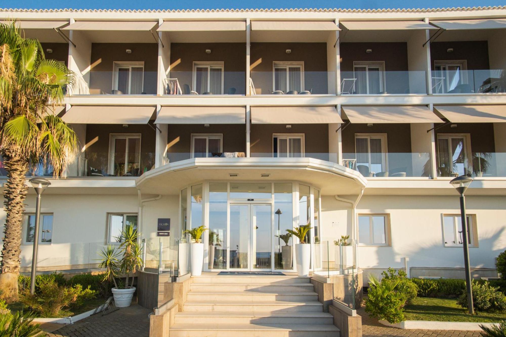 Ticho'S Greenblu Hotel Castellaneta Marina Exterior foto