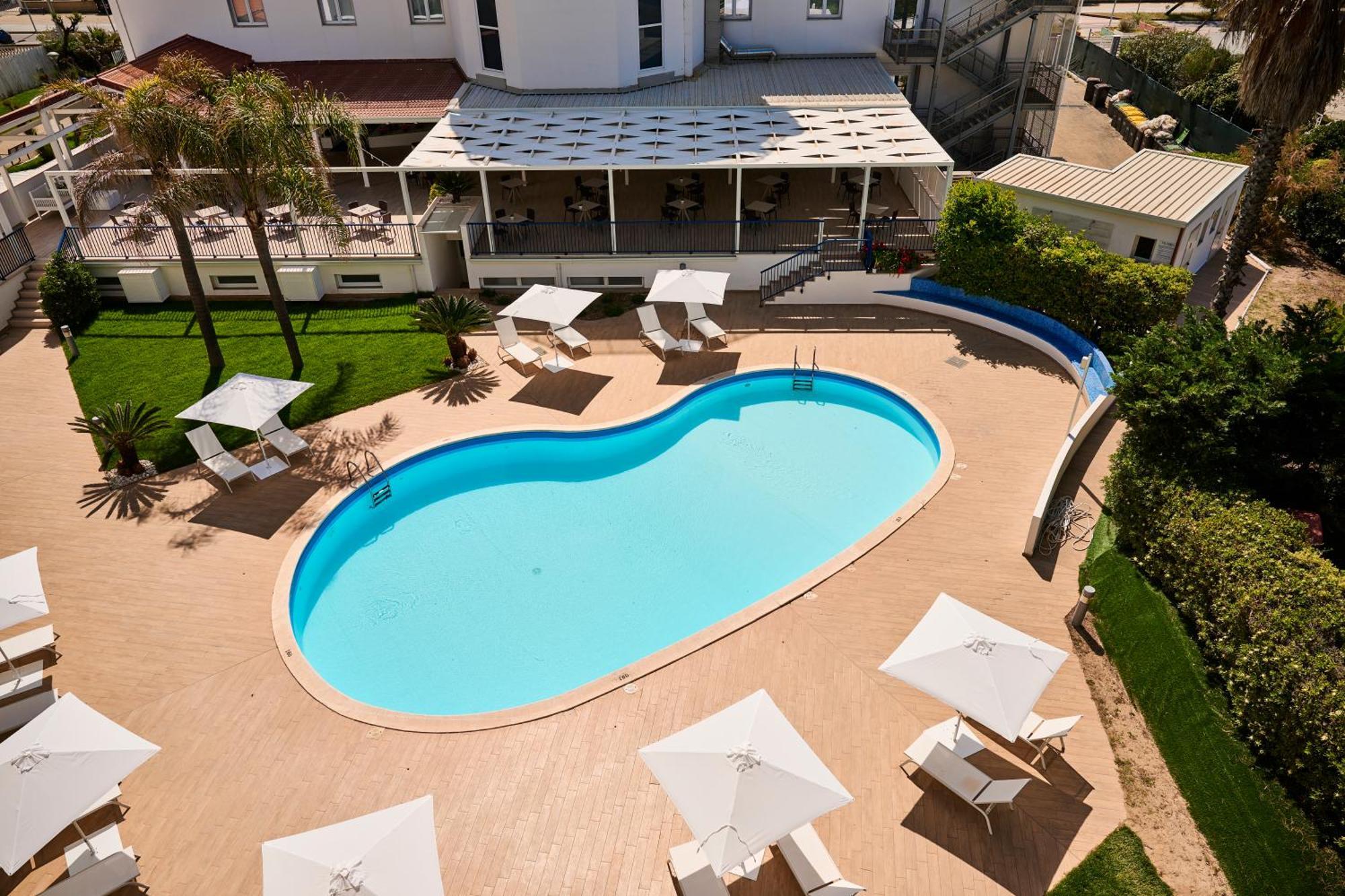 Ticho'S Greenblu Hotel Castellaneta Marina Exterior foto